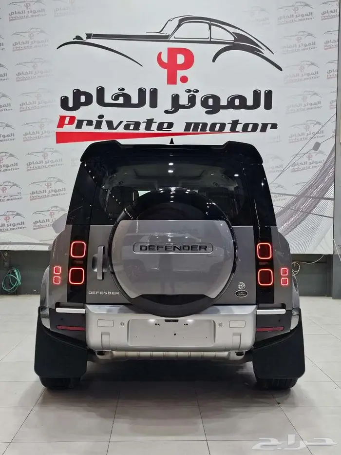 لاند روفر ديفندر 2023 3