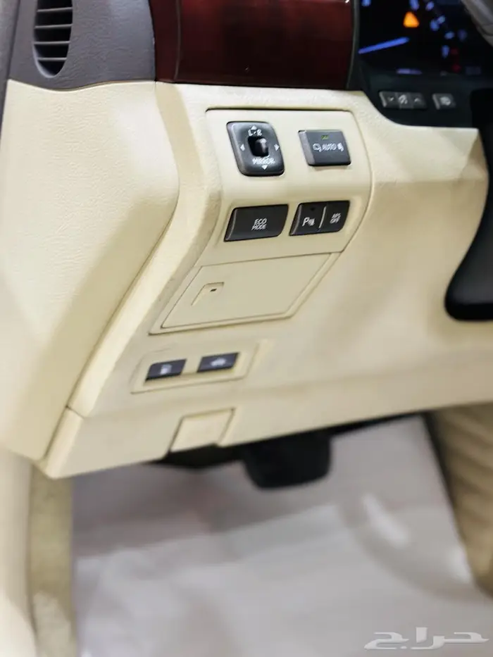 لكزس لاراج 2012 عبداللطيف 460 LS . 14