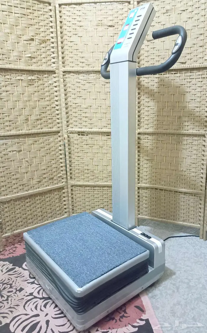 جهاز هزاز رياضي و جهاز مساج تدليك الكتفين والرقبة .. الرياض 2