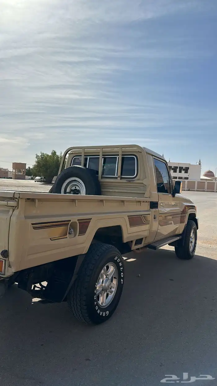 للبيع جيب شاص 2013 3