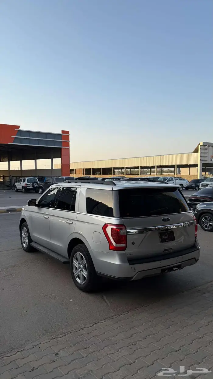 فورد اكسبديشن 2018 عداد 155000 دبل 8