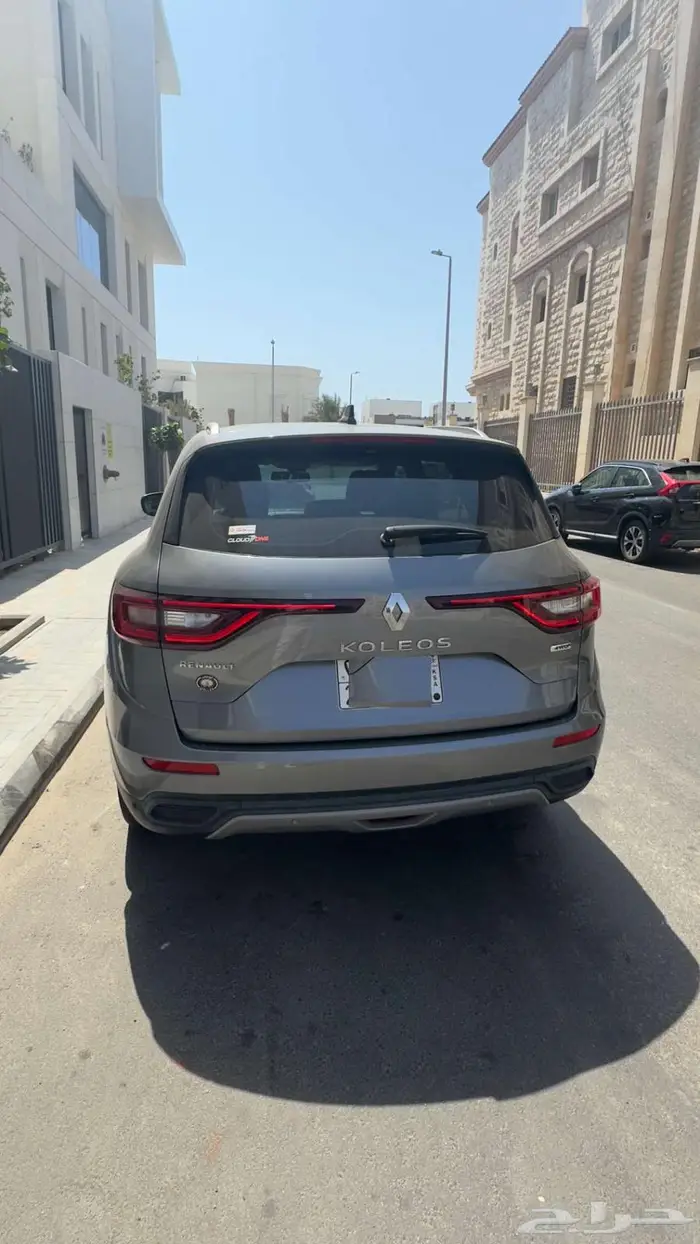 رينو كوليوس نصف فل 2025 1