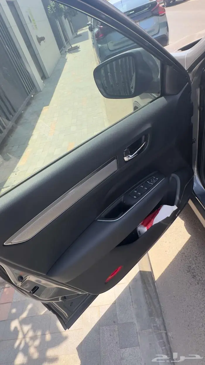 رينو كوليوس نصف فل 2025 9