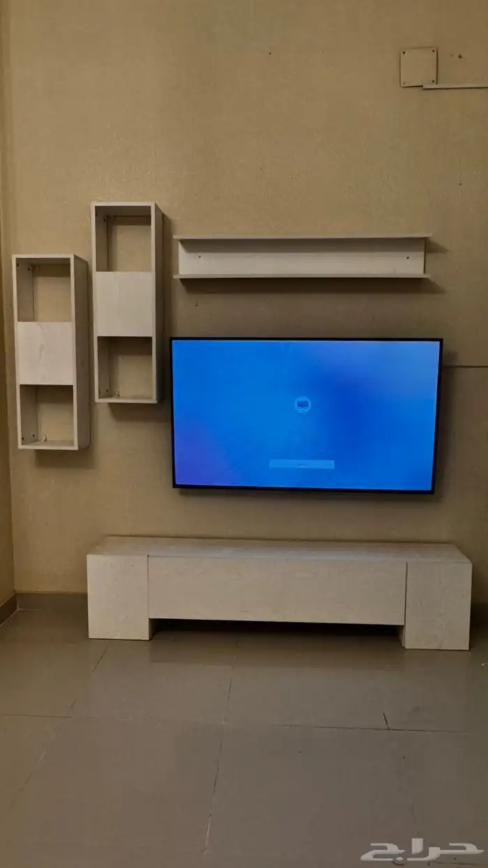 طاولة تلفزيون 1