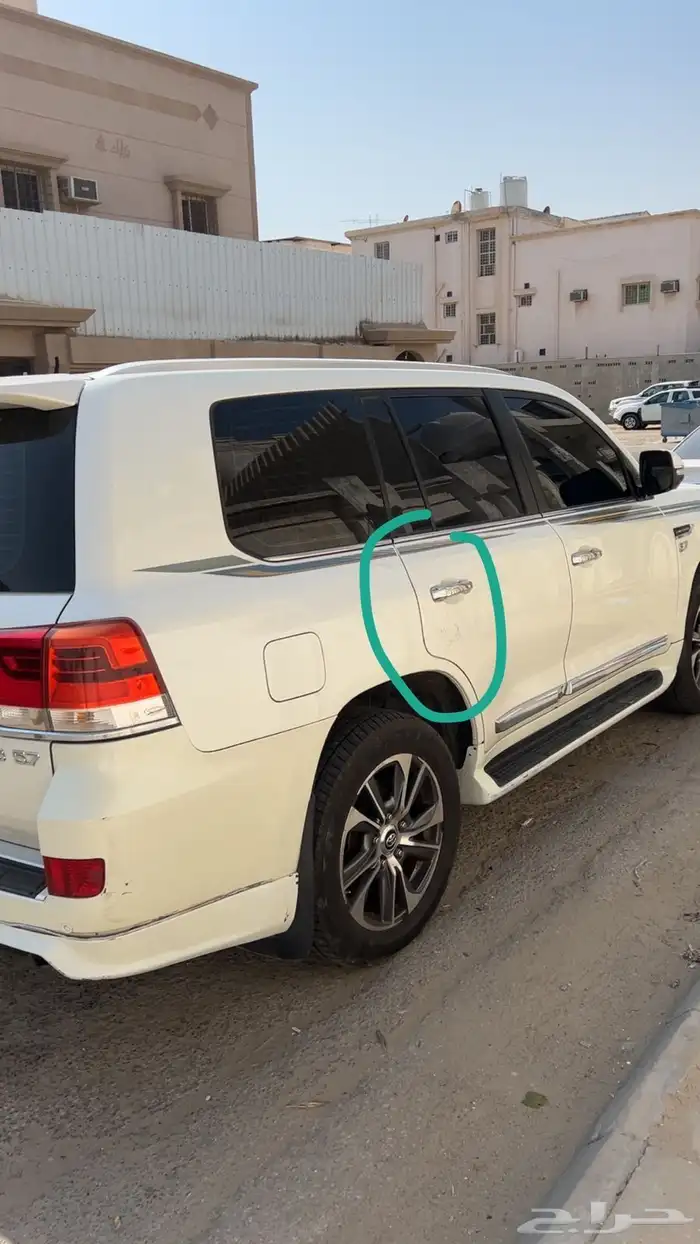 لاندكروزر تيوتا 29