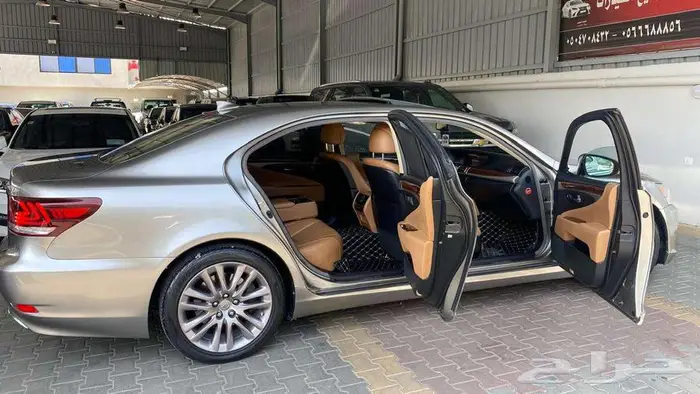 لكزس LS 460 2015 سعودي 23