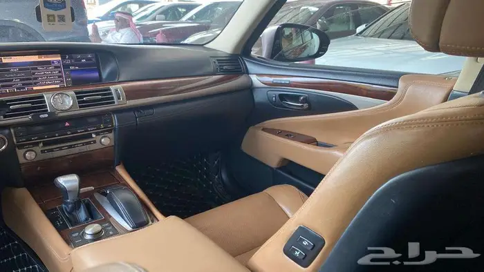 لكزس LS 460 2015 سعودي 16