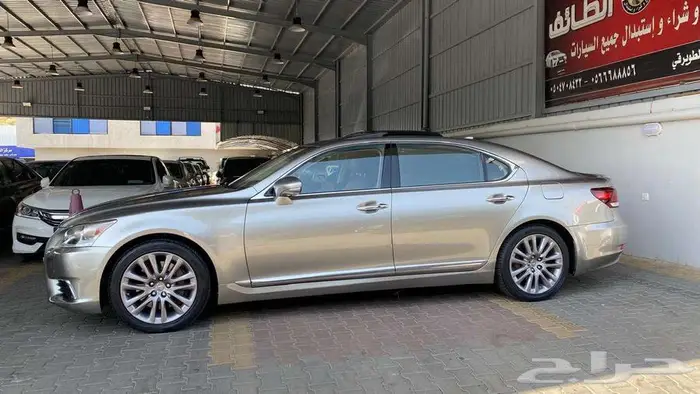 لكزس LS 460 2015 سعودي 3