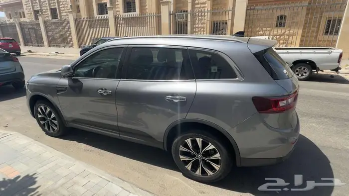 رينو كوليوس نصف فل 2025 3