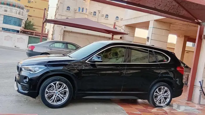 بي ام دبليو x1 فل كامل 2019 4