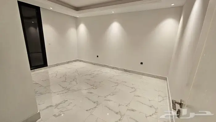 فرصة سكنية او استثمارية شقة مودرن للبيع في الرياض حي الريان 16