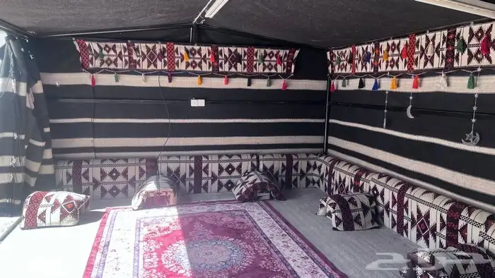 بيت شعر للبيع 4 6 بكامل أثاثه . 3