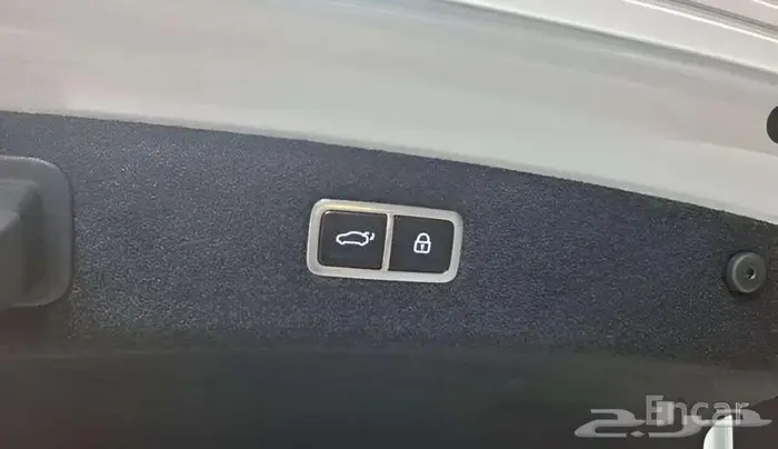 جنسس جي 90 GENESIS G90 2025 18