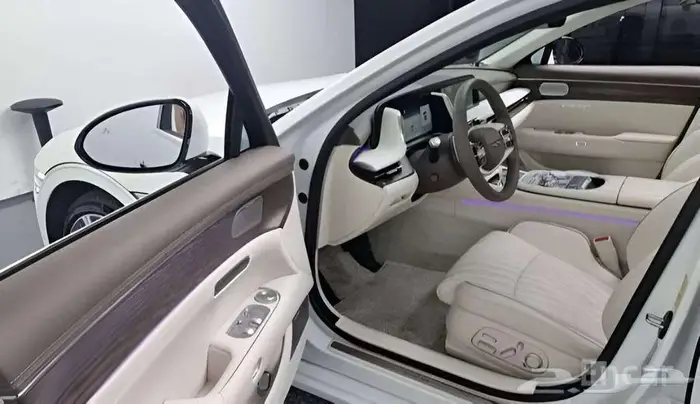 جنسس جي 90 GENESIS G90 2025 6