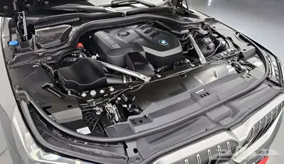 بي ام دبليو الفئة الخامسة BMW 5 Series 520i 2024 index