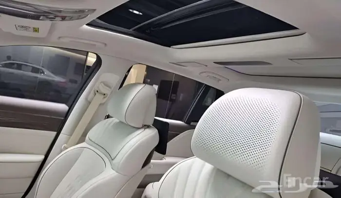 جنسس جي 90 GENESIS G90 2025 17