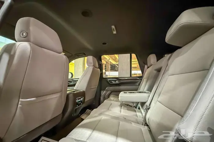 GMC يوكن SLE V8 2021 اسود سعودي 9