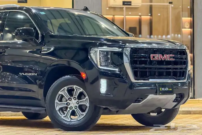 GMC يوكن SLE V8 2021 اسود سعودي 1