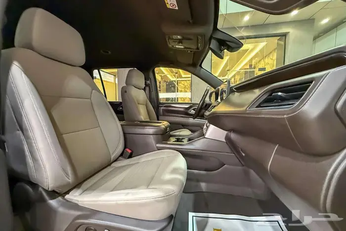GMC يوكن SLE V8 2021 اسود سعودي 5