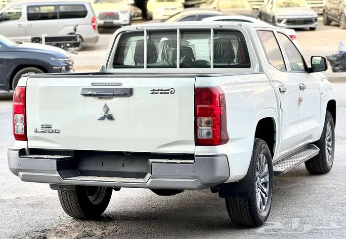 ميتسوبيشي L200 غمارتين دبل نص فل اوتوماتيك 2024 3
