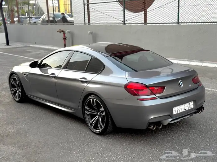 للبيع BMW M6 2016 LCI individual بحاله الوكاله 41