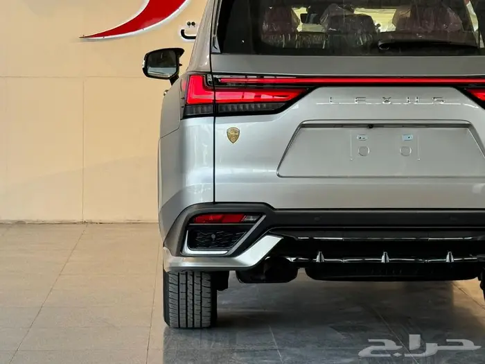 عروض لكزس LX600 F-sport فل كامل وارد الوكيل 2025 16