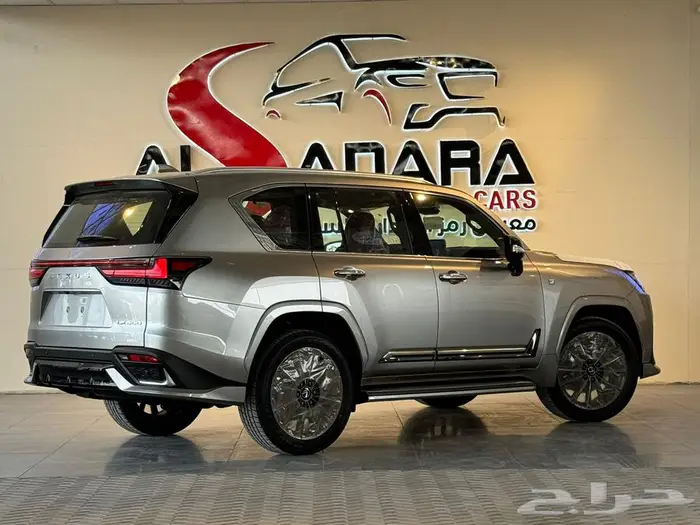 عروض لكزس LX600 F-sport فل كامل وارد الوكيل 2025 18