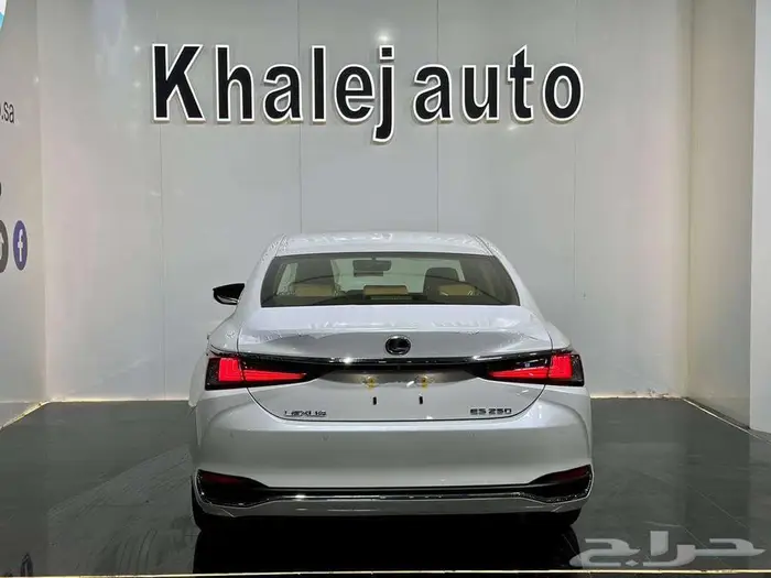 ليكزس ES250 AA موديل 2025 كاش و أقساط 3