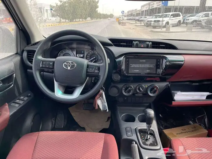 تويوتا هايلوكس غمارتين بريمي توماتيك كاش وبنك 2025 4