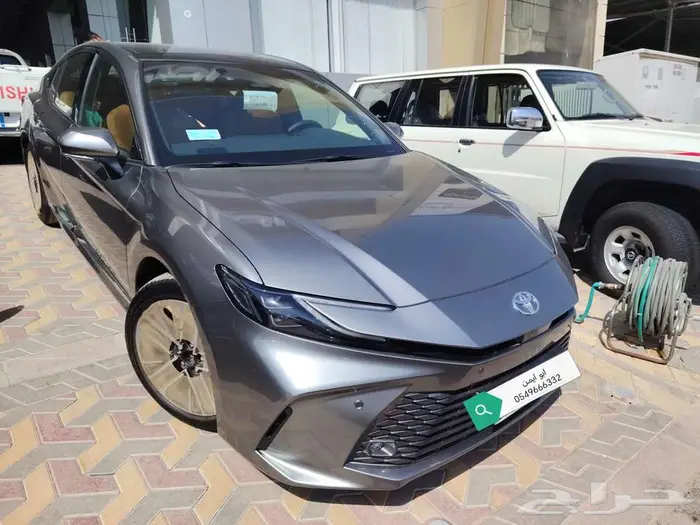 كامري جراند 2025 تيتانيوم 0