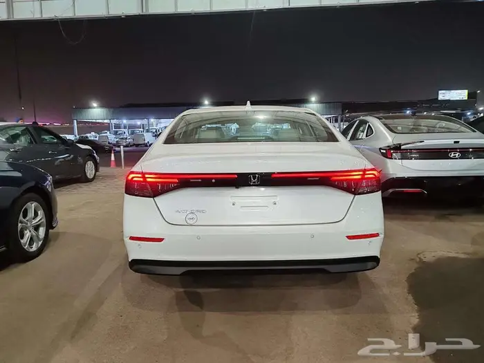 هوندا اكورد LX استاندرد 2025 8