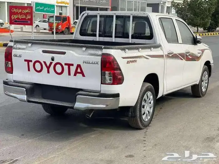 هايلوكس 2025 تماتيك بنزين بريمي 4
