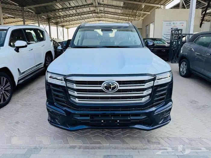 تويوتا لاندكروزر L5 -GXR- بنزين 2025 كاش وتقسيط بنوك 3