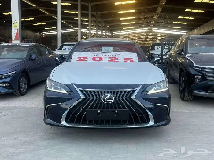 لكزس ES 300 AH هايبرد موديل 2025 وارد عبد اللطيف جميل 0