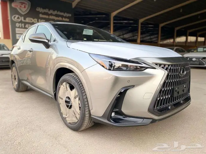 لكزس NX350 AA بنزين 2025 متاح اقساط و كاش 0