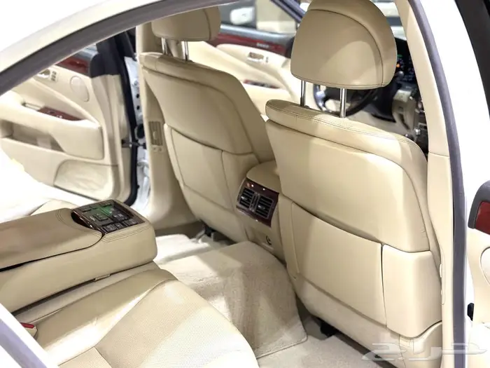 لكزس لاراج 2012 عبداللطيف 460 LS . 18