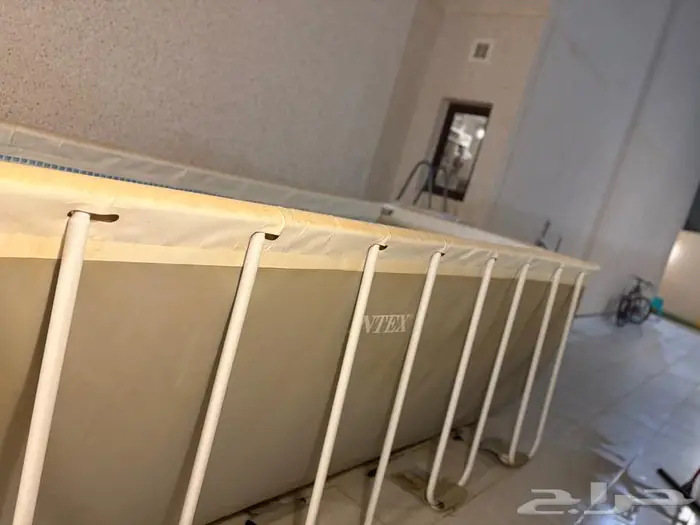 مسبح انتيكس 1