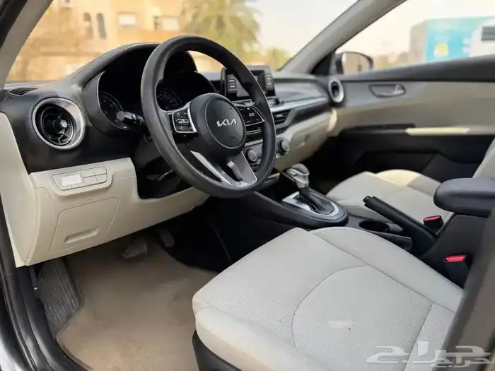 كيا سيراتو 2022 عداد 81 الف فقط 9