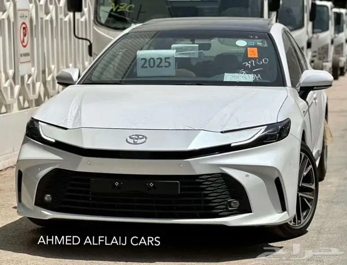 تويوتا كامري LE 2025 هايبرد بالنقد والتقسيط 0