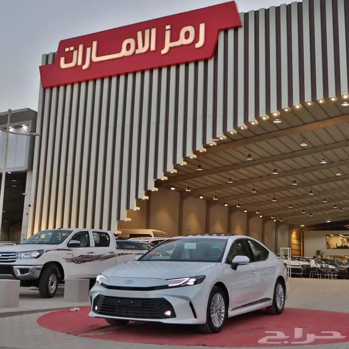 تويوتا كامري LE بنزين 2025 اتوماتيك 7