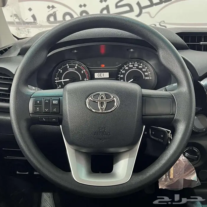 هايلوكس DLX غمارتين م2.4 دبل ديزل تماتيك بريمي 2025 9