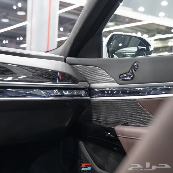 بي ام دبليو 735 ام كت 2026 13