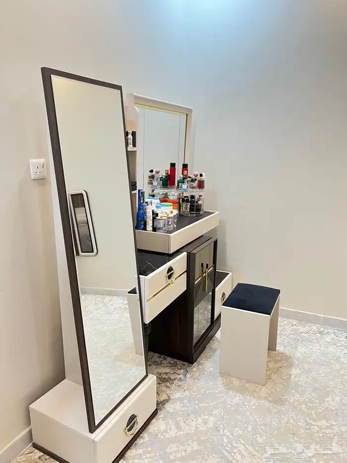 غرفة نوم شبه جديدة صناعه تركيه 2