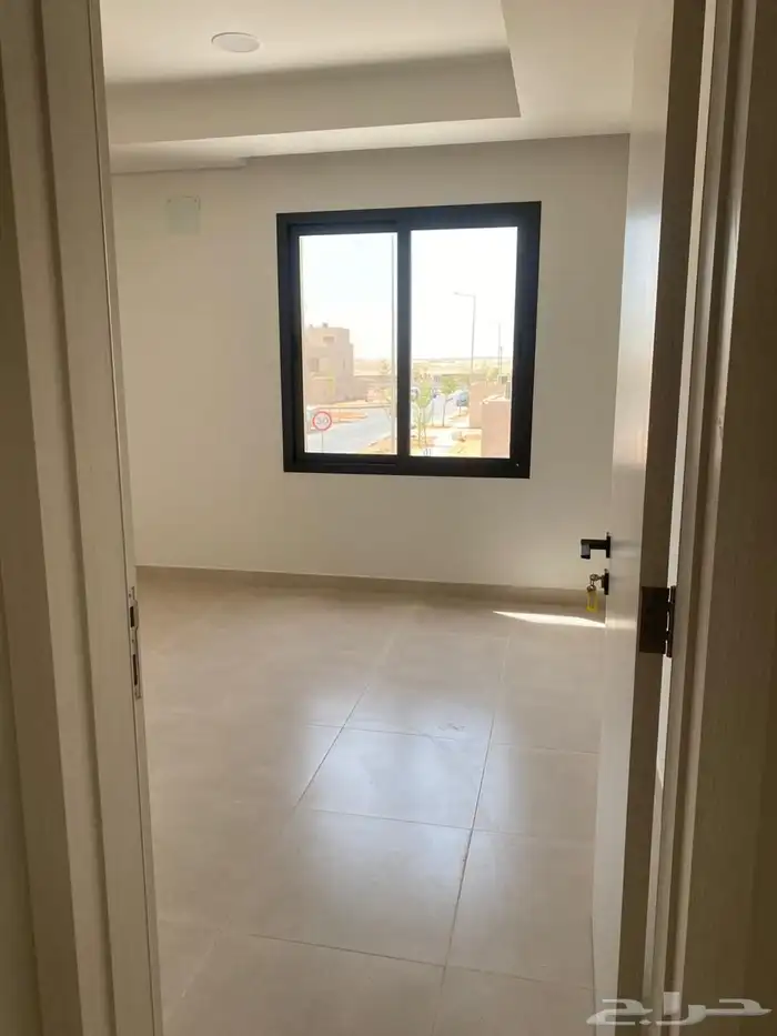 فيلا للإيجار حي المطار سريا الجوان 2
