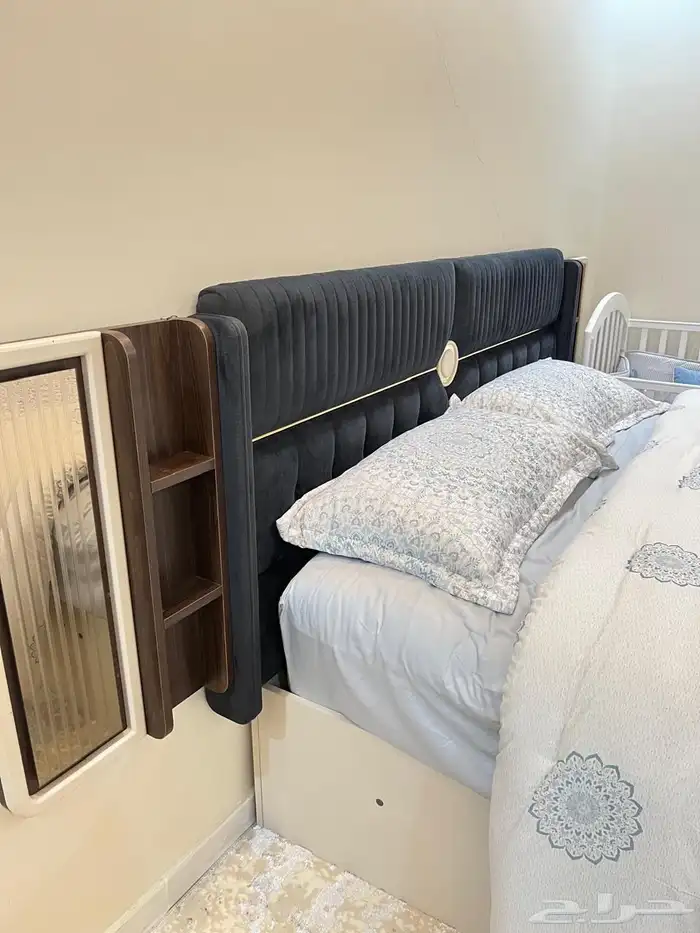 غرفة نوم شبه جديدة صناعه تركيه 7