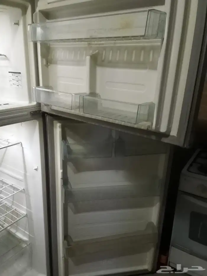 ثلاجتين للبيع نضيفه جدا 10
