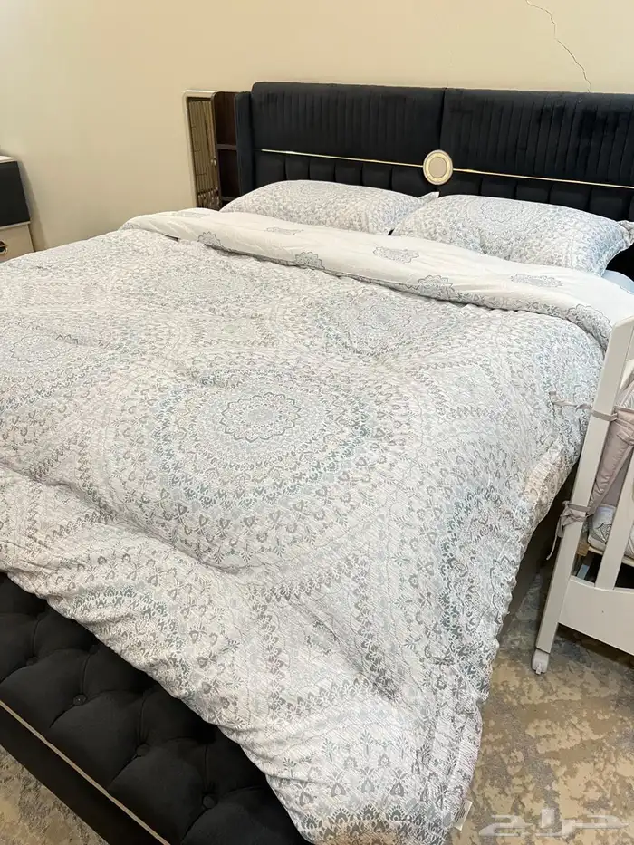 غرفة نوم شبه جديدة صناعه تركيه 4