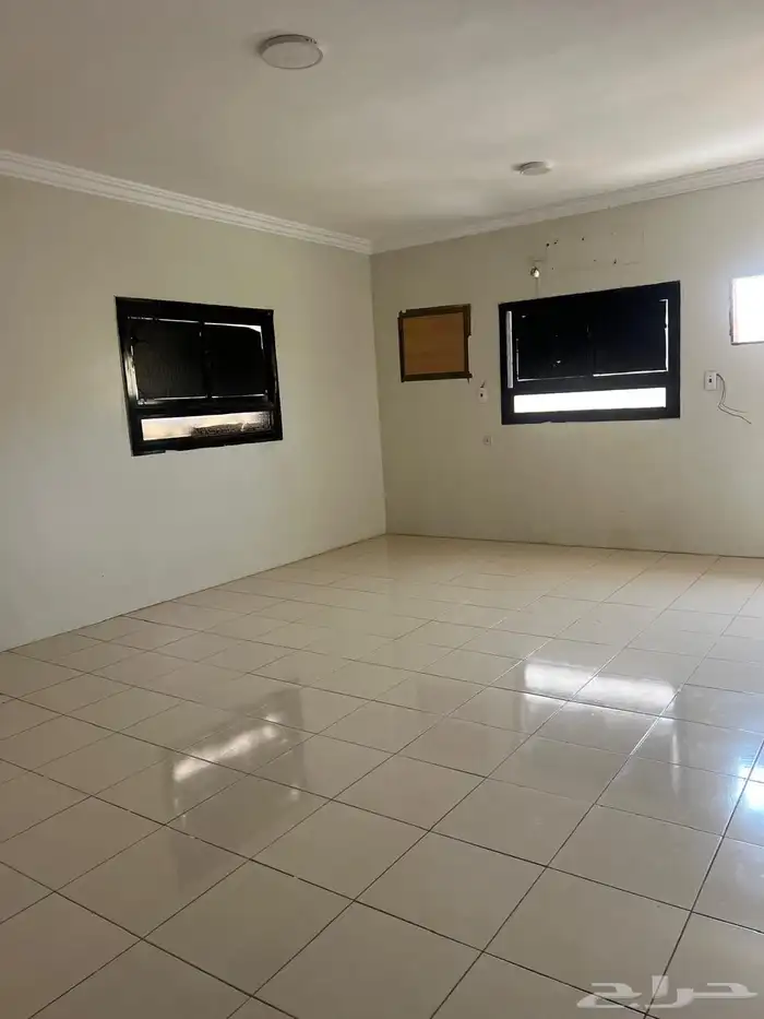 دور جاهز للإيجار بحي الحزم 5