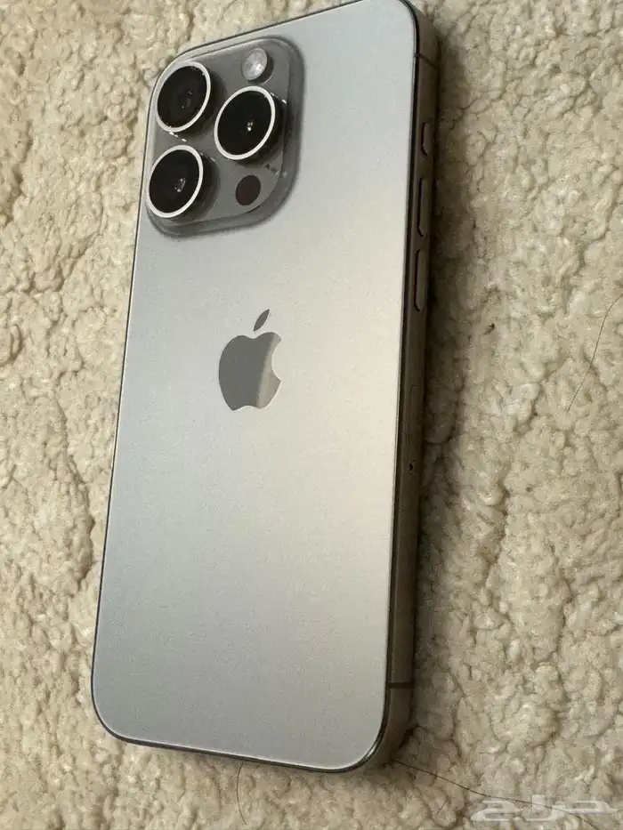 ايفون 15 برو   سماعة Air pods pro   كفر تيتانيوم من iphone 4