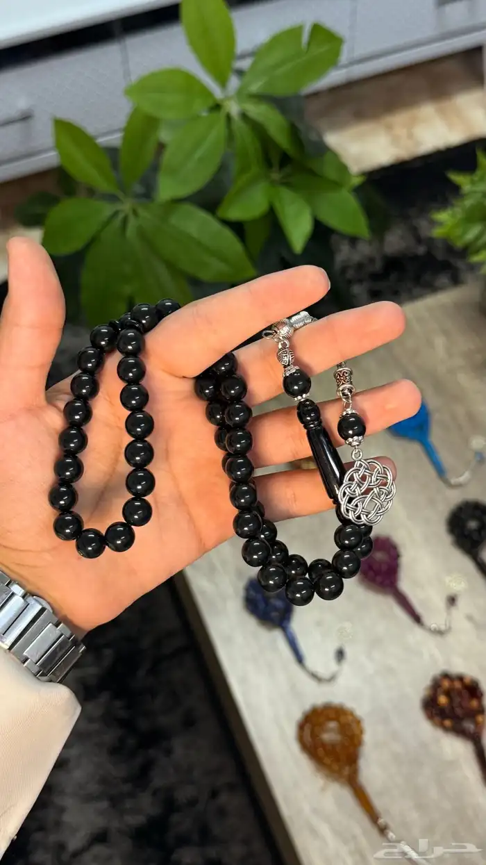 سبح بكلايت بالجمله او بالحبه سعره ولا بالأحلام 40